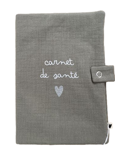 Les Petits Marmots | Protège carnet de santé vert olive - Atelier Wagram