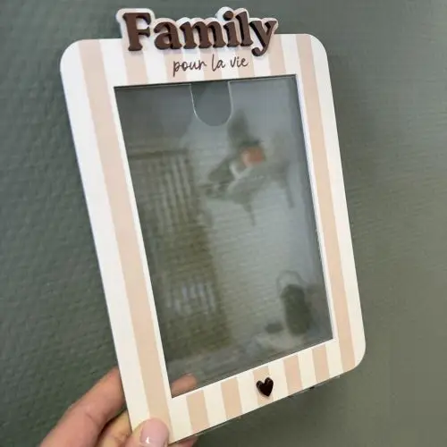 Les Petits Marmots | Cadre photo rayures beige - Family pour la vie