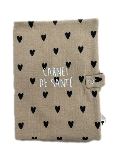 Les Petits Marmots | Protège carnet de santé beige & cœurs - Atelier Wagram