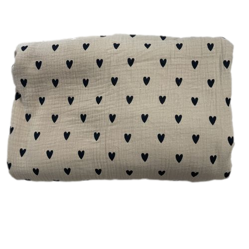 Les Petits Marmots | Couverture Pilou à motif coeurs - Beige